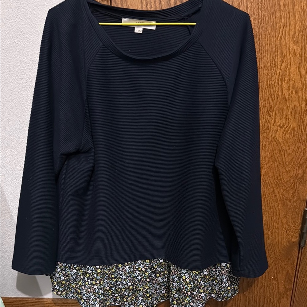 Women's Black Floral Hem Top